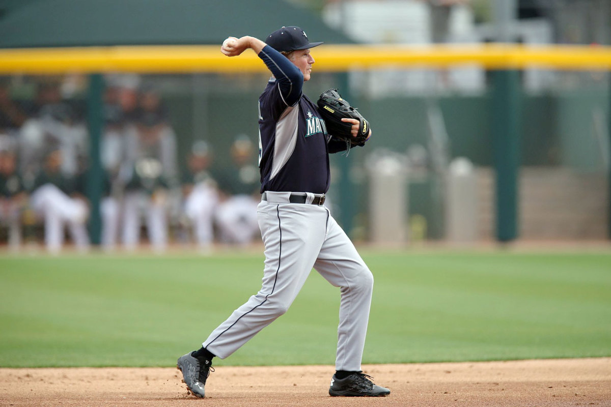 Will-Ferrell-Seattle-Mariners-second-baseman-X159357_TK1_0849.jpg