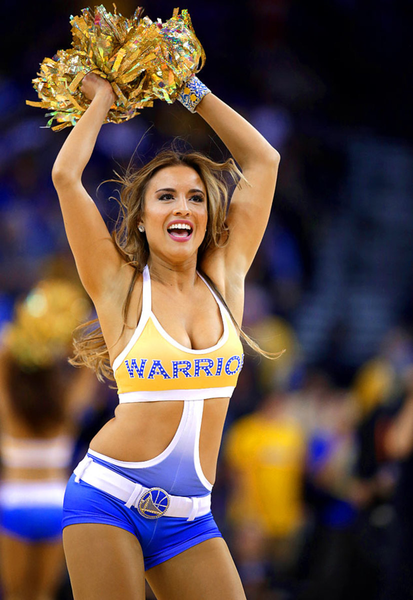 Golden-State-Warriors-Dance-Team-467980236_master.jpg