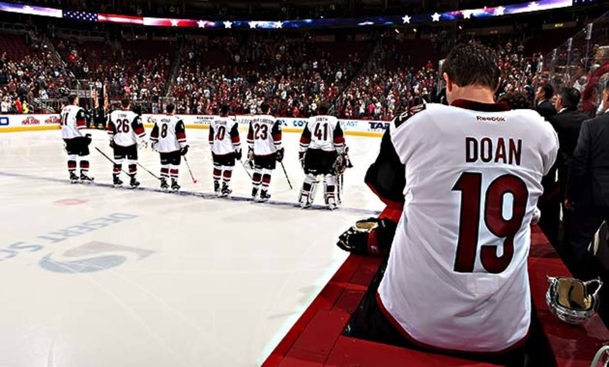 Shane-Doan-Norm-Hall-NHLI.jpg