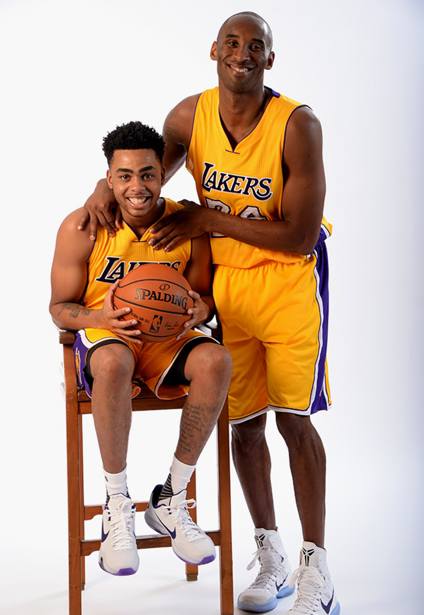 Kobe-Bryant-D'Angelo-Russell-X159986_TK1_16.jpg
