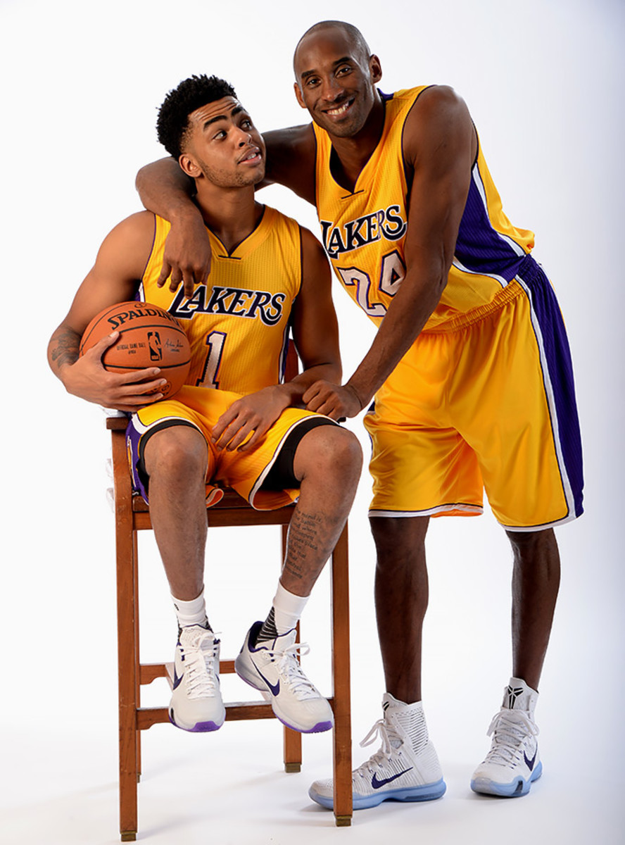 Kobe-Bryant-D'Angelo-Russell-X159986_TK1_20.jpg