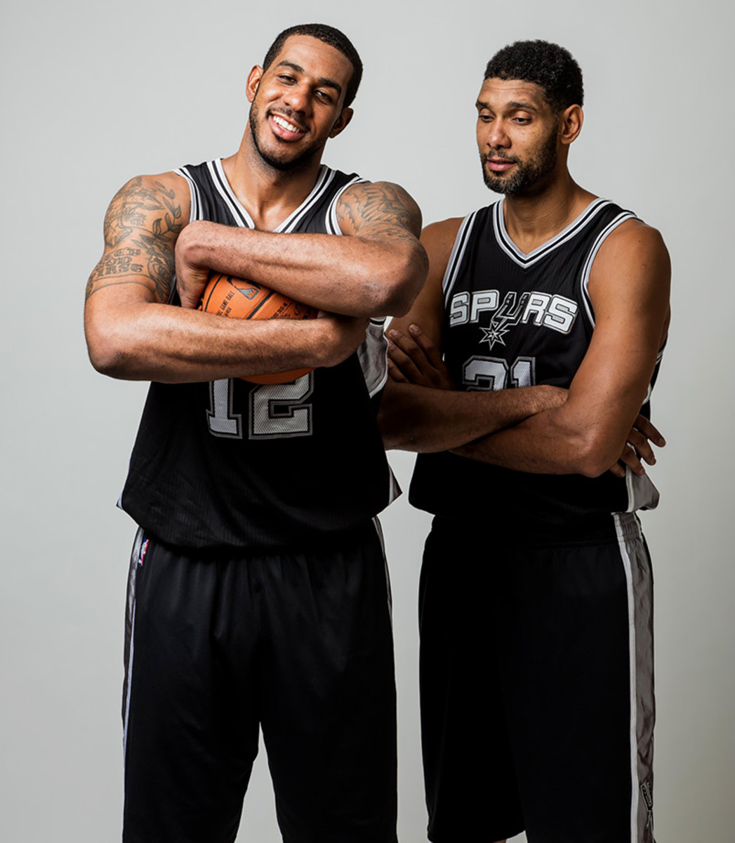 Tim-Duncan-LaMarcus-Aldridge-X160049_TK1_012.jpg