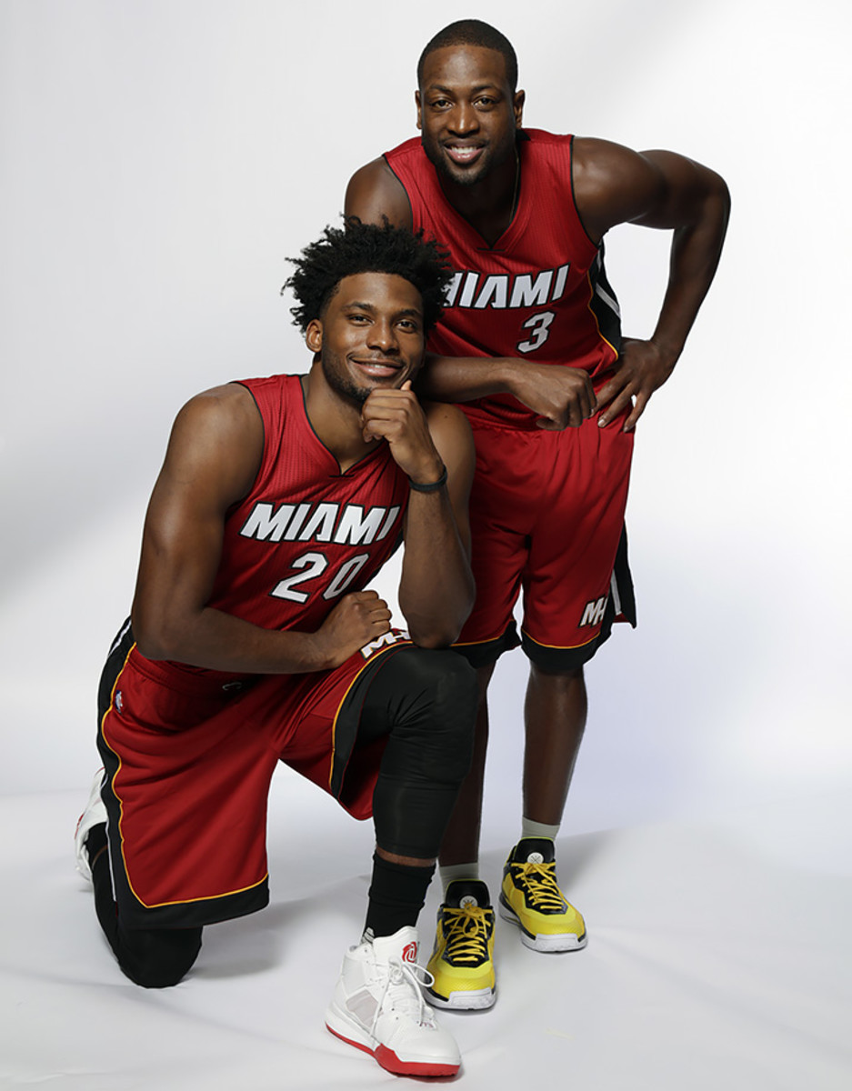 Dwyane-Wade-Justise-Winslow-X160018_TK1_078.jpg