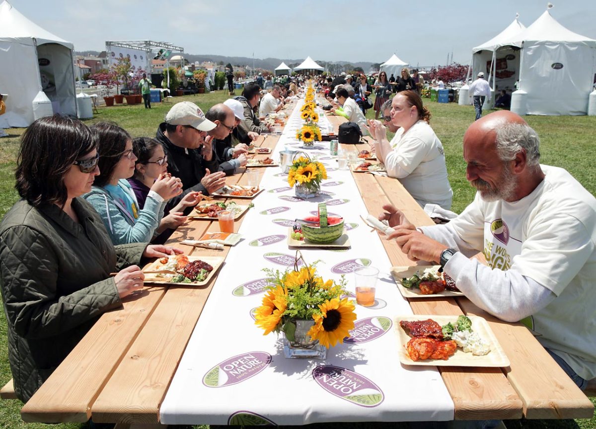 44-longest-picknic-table.jpg