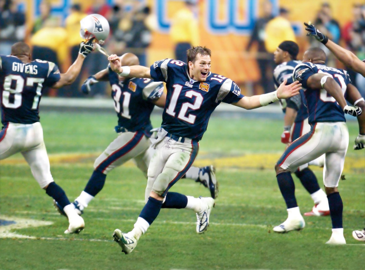 2004-Super-Bowl-XXXVIII-Tom-Brady-006308547_0.jpg