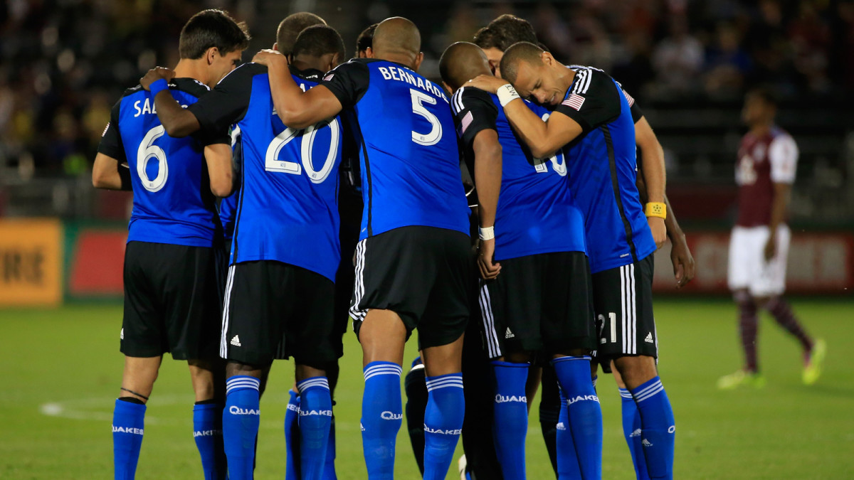 san-jose-earthquakes-blue-black