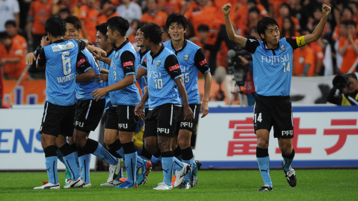 kawasaki-frontale-blue-black