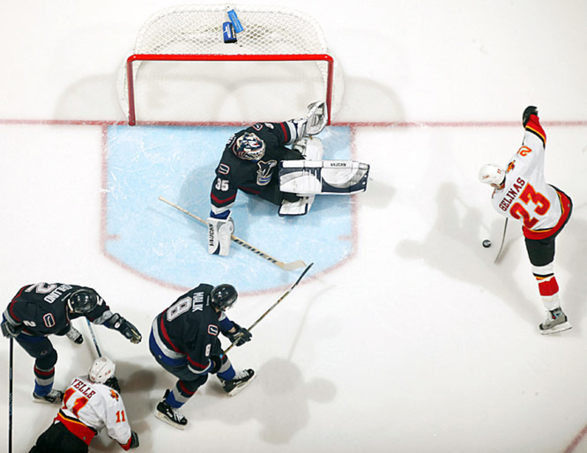 NHL Playoffs 2011: Washington Capitals Must Crash Net To Beat Henrik  Lundqvist, Rangers - SB Nation DC