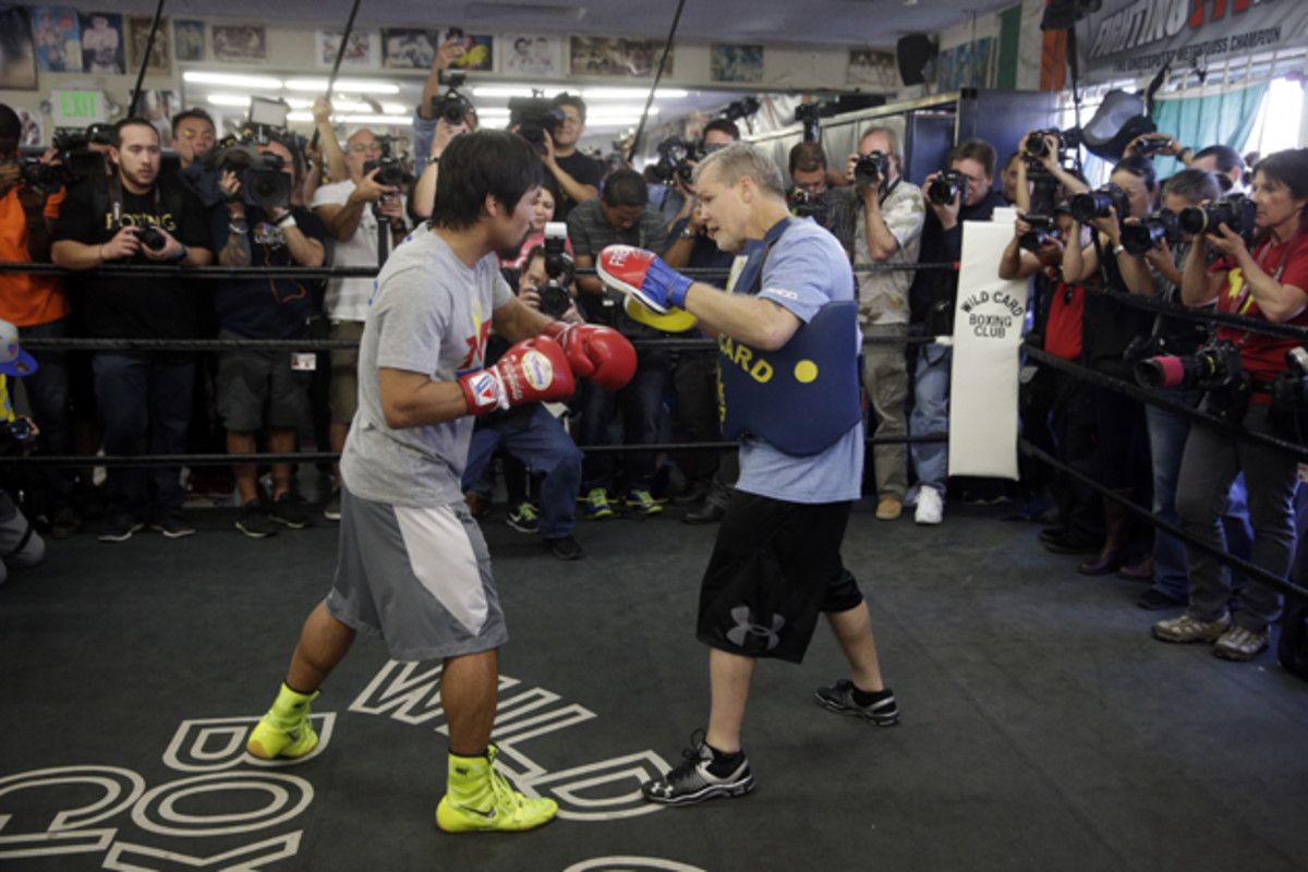 manny-pacquiao-freddie-roach.jpg