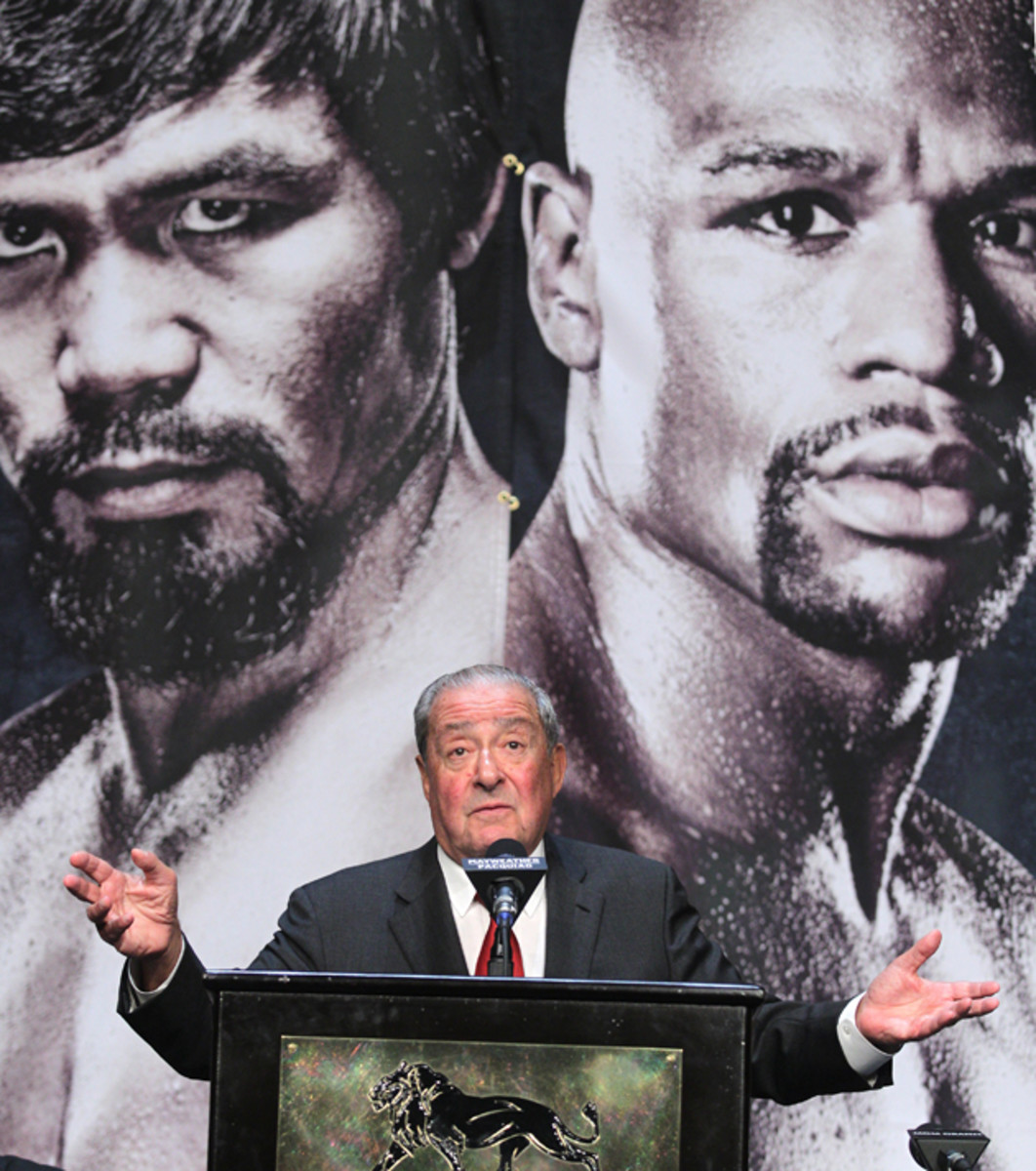 mayweather-pacquiao-bob-arum.jpg