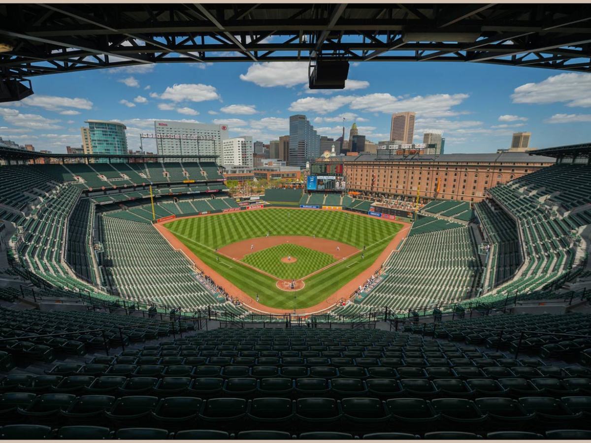 2015-Orioles-White-Sox-empty-stadium-Camden-Yards-X159545_TK1_0321.jpg