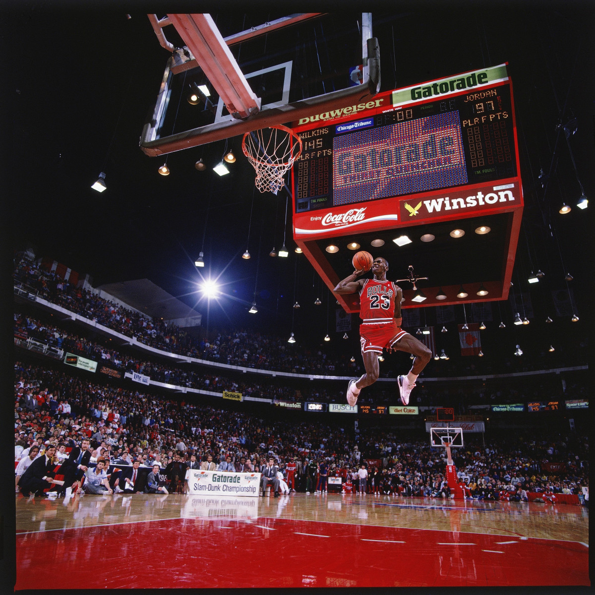 Michael Jordan dunk contest photo 