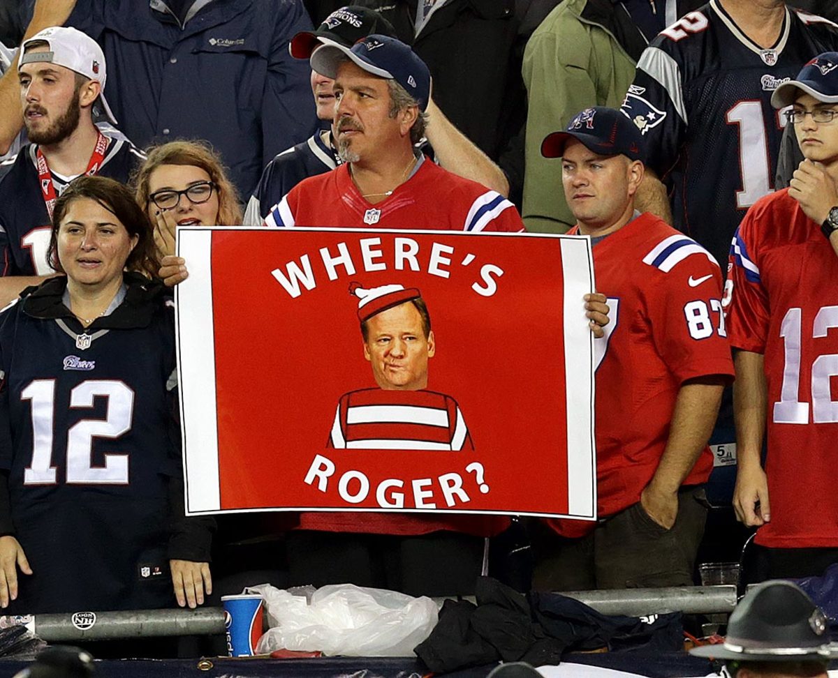 New-England-Patriots-fans-GettyImages-487657200_master.jpg