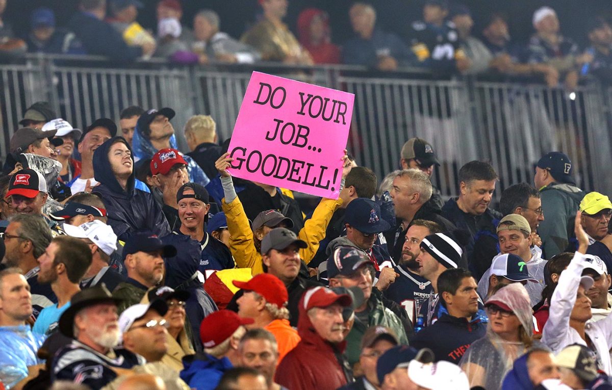 New-England-Patriots-fans-GettyImages-487657180_master.jpg