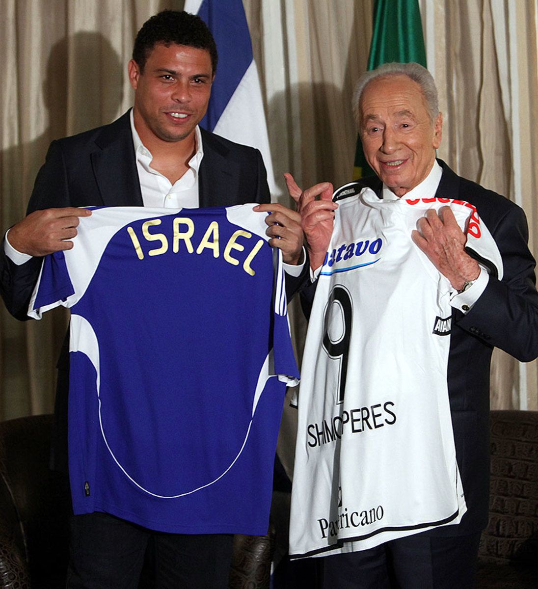 Brazil Icon Ronaldo Becomes Minority Owner Of NASL s Fort Lauderdale Brazil Icon Ronaldo Becomes Minority Owner Of NASL s Fort Lauderdale