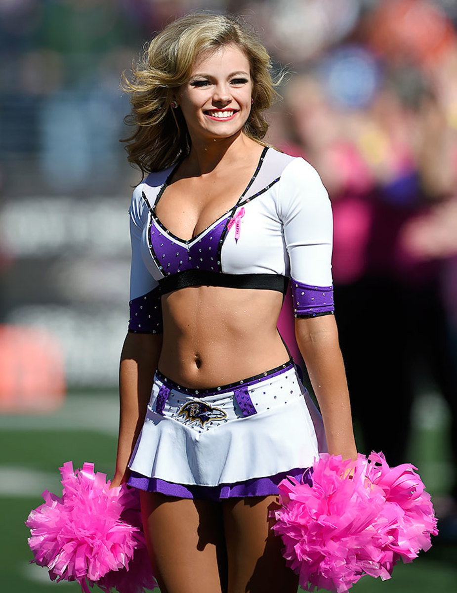 Baltimore-Ravens-cheerleaders-AP_416045939337.jpg