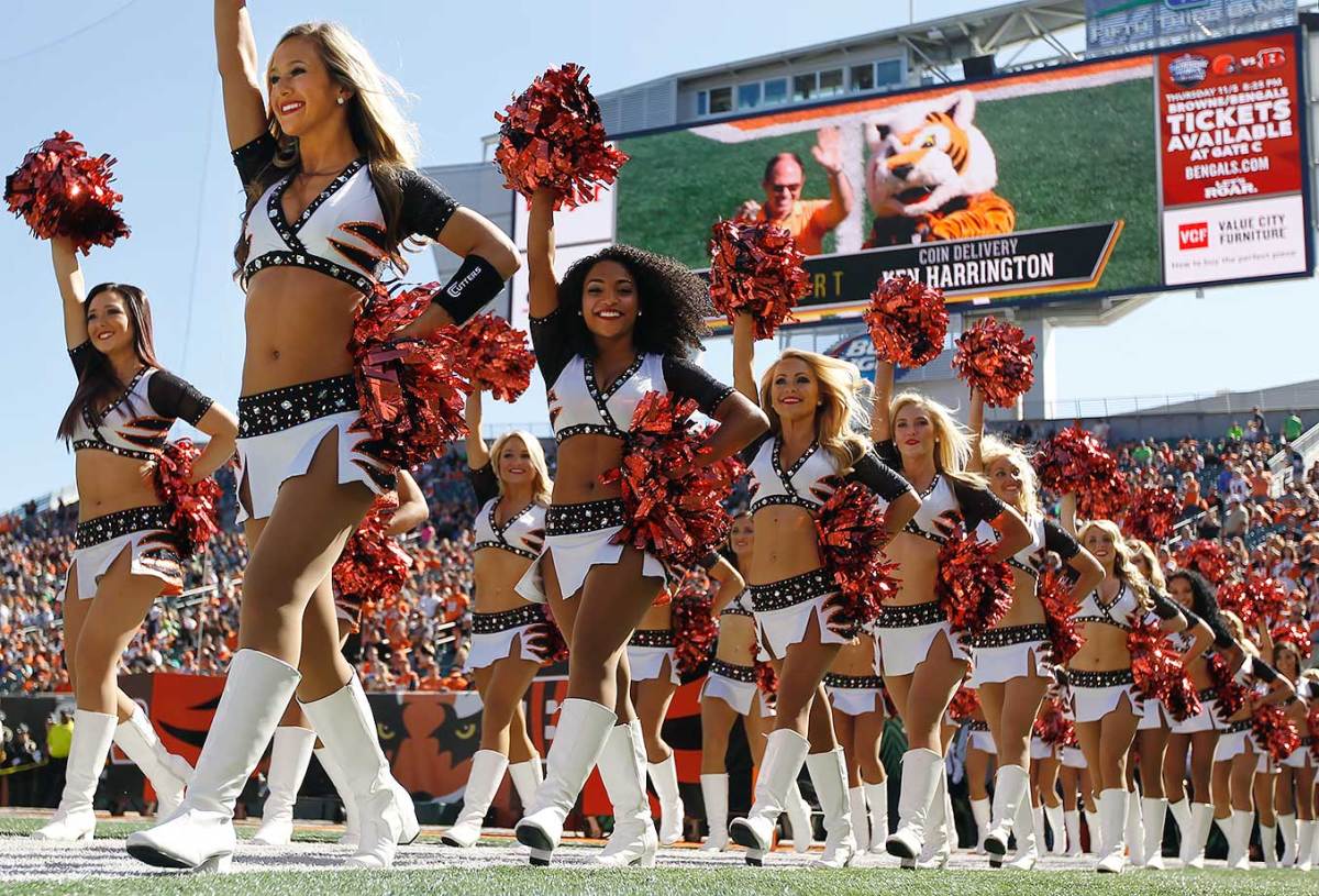 Cincinnati-Bengals-Ben-Gals-cheerleaders-AP_737444939985.jpg