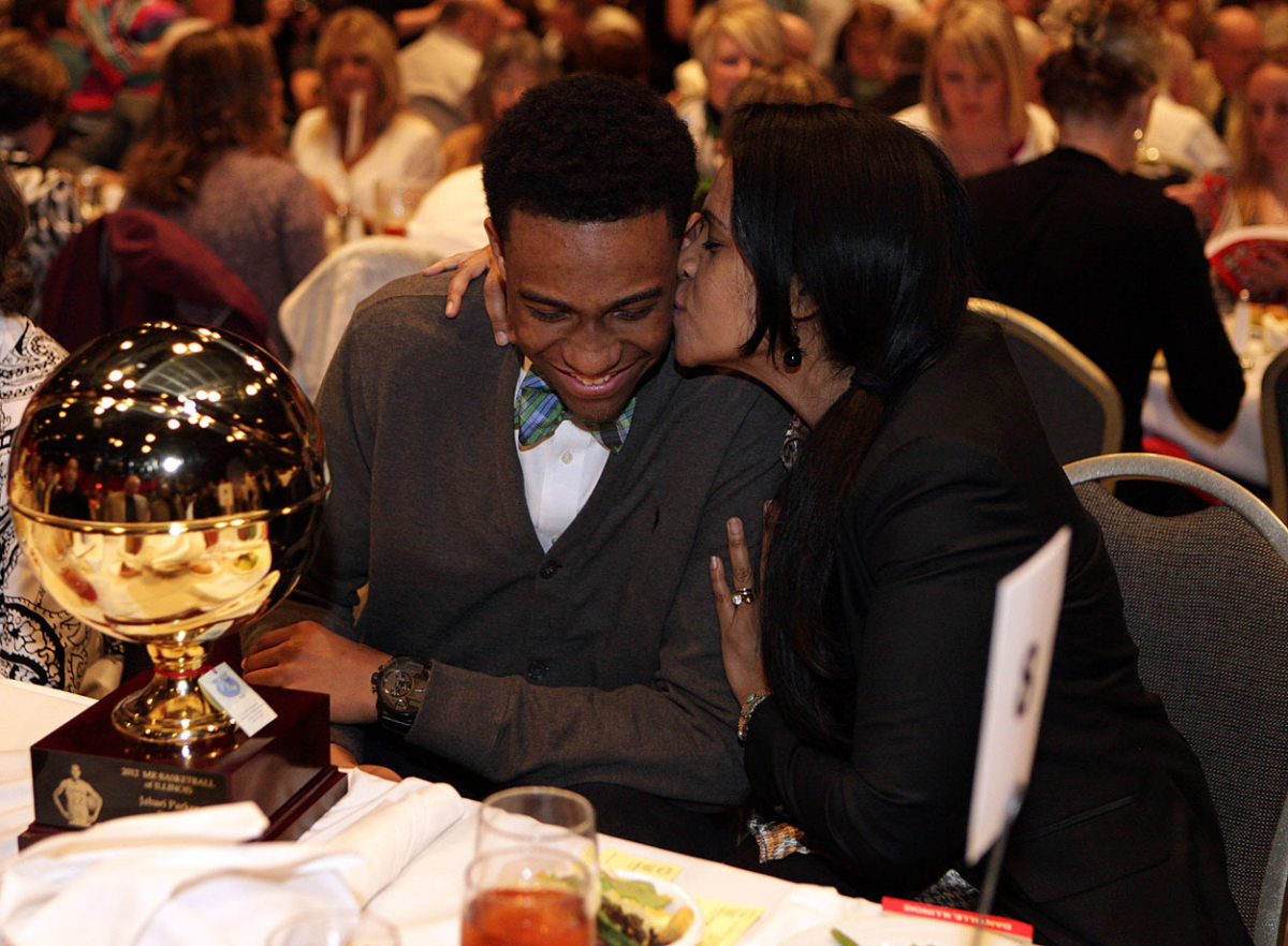 jabari-parker-mom-lola-op3j-25235.jpg