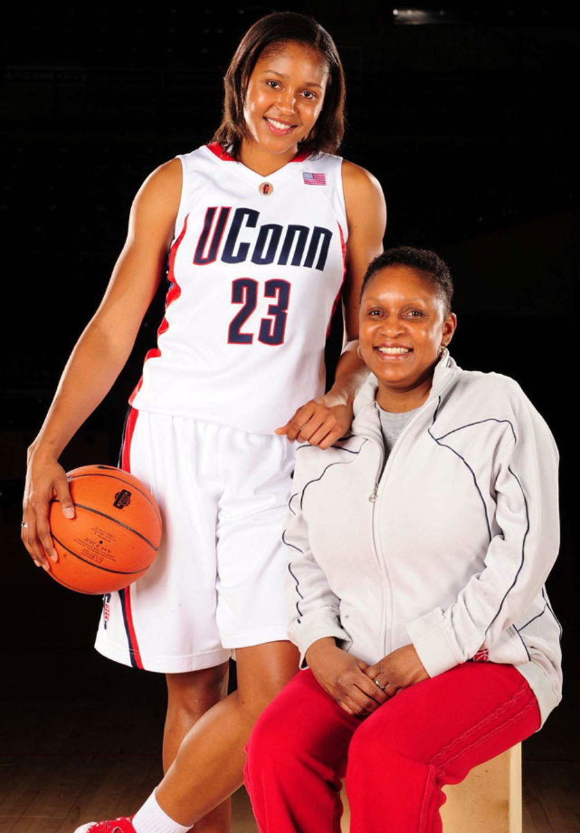 maya-moore-mom-kathryn-ophh-20531-mid.jpg