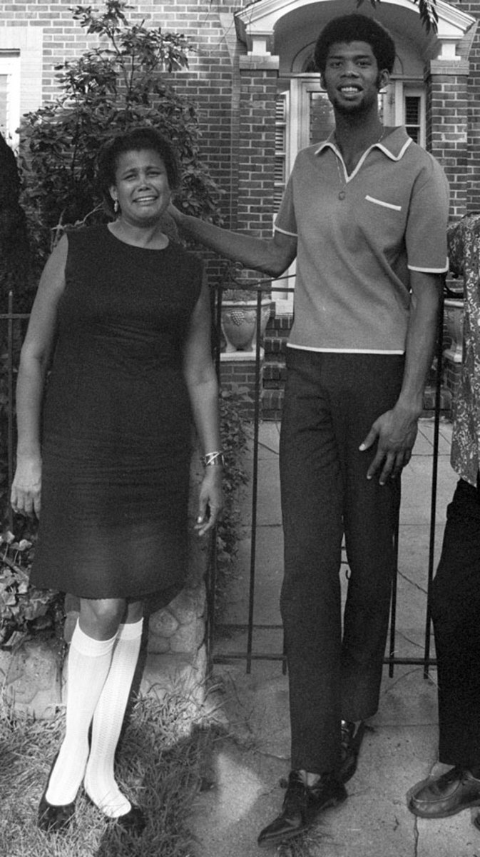Lew-Alcindor-Kareem-Abdul-Jabbar-mom-Cora-NLC_04607.jpg