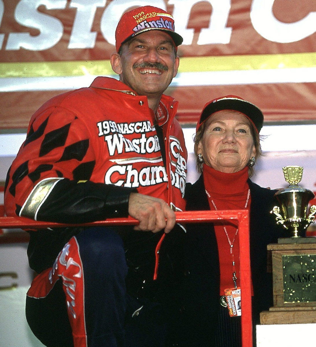 dale-jarrett-mom-martha-017026926.jpg