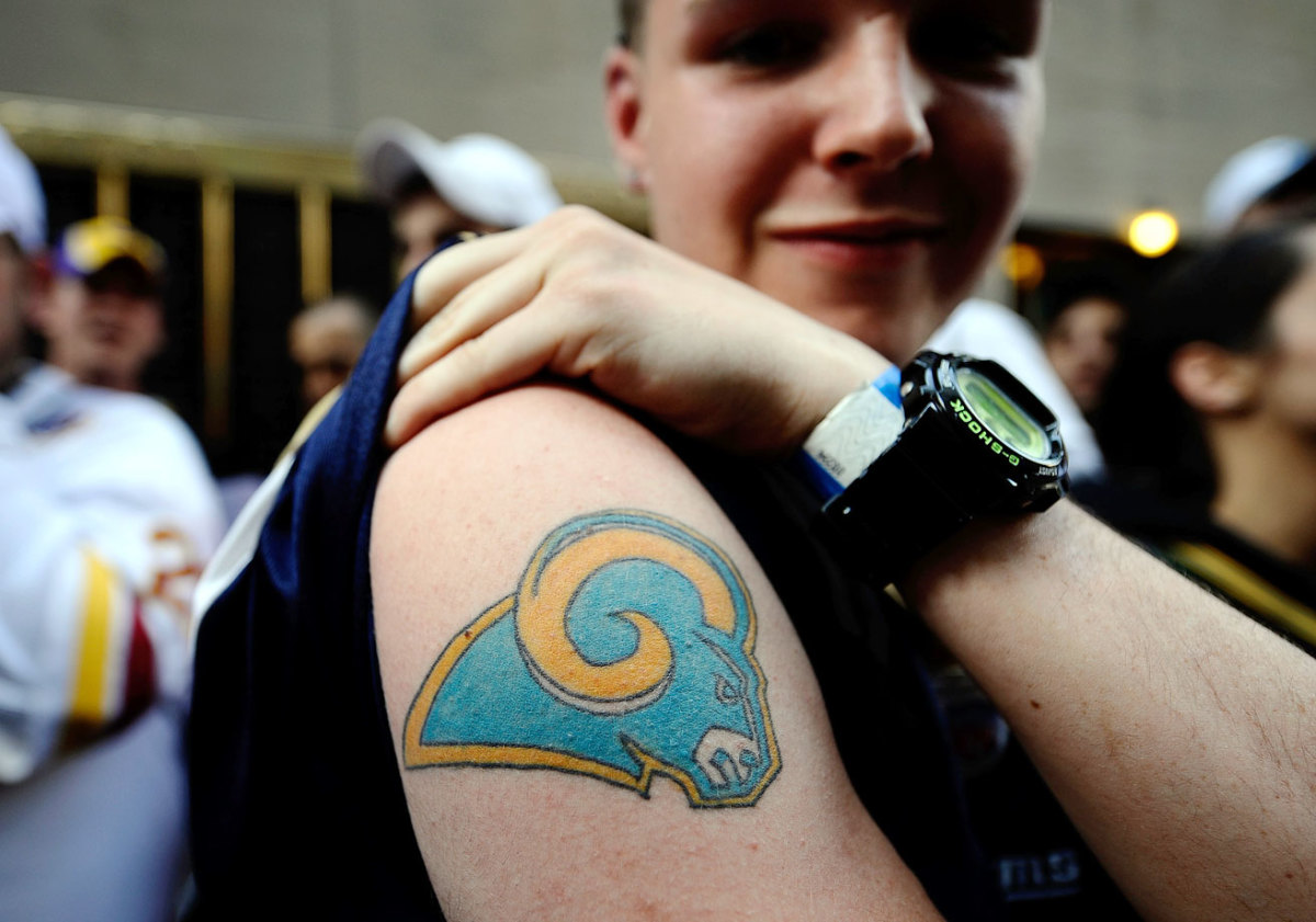 2009-St-Louis-Rams-fan.jpg