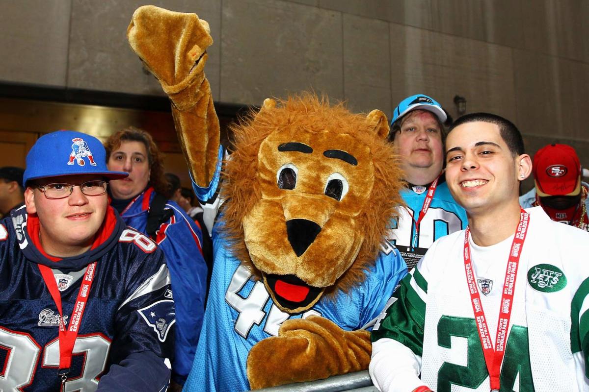 2012-Detroit-Lions-fan.jpg