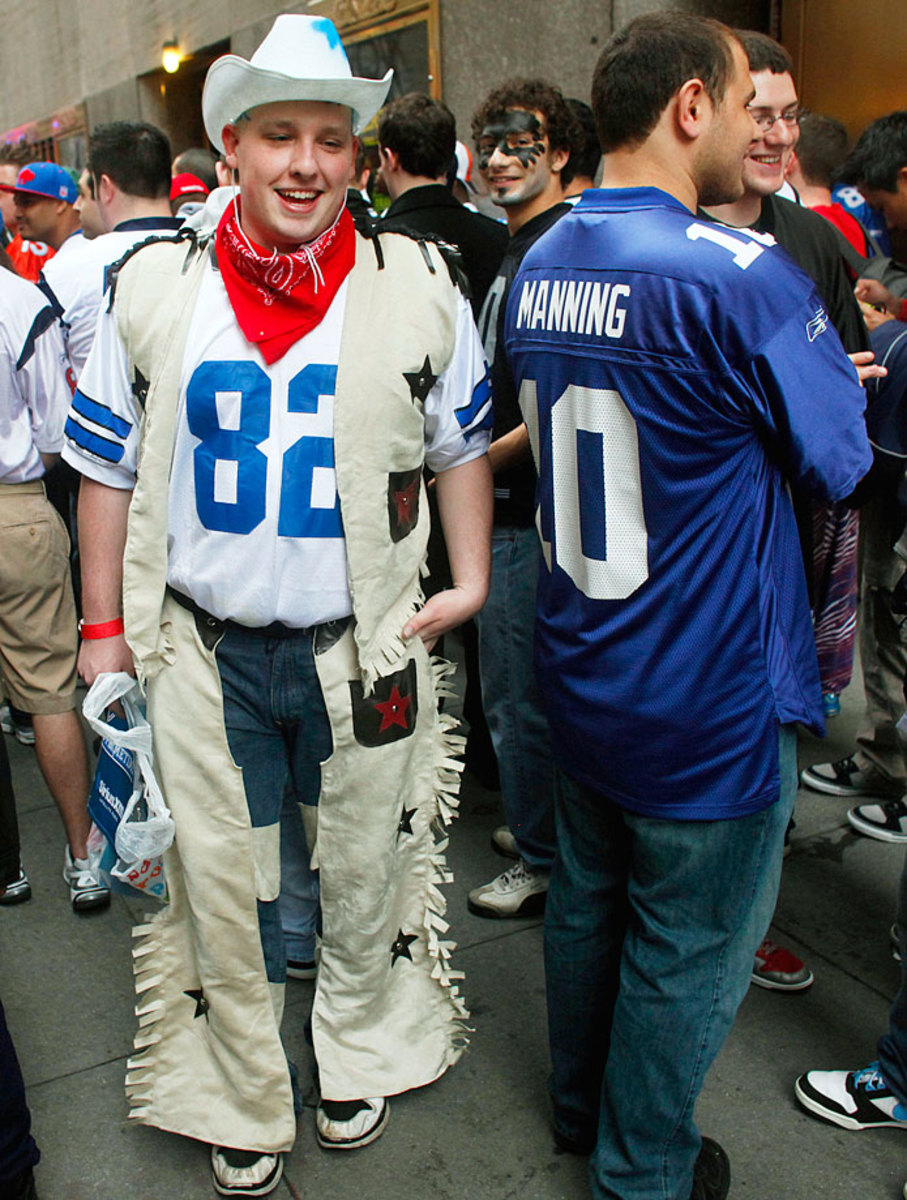 2011-Dallas-Cowboys-fan.jpg