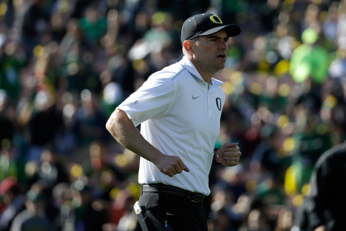 Mark Helfrich contract Oregon Ducks coach signs new deal report