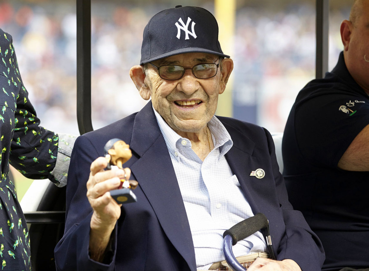 2013-Yogi-Berra-bobblehead-op6u-9018.jpg