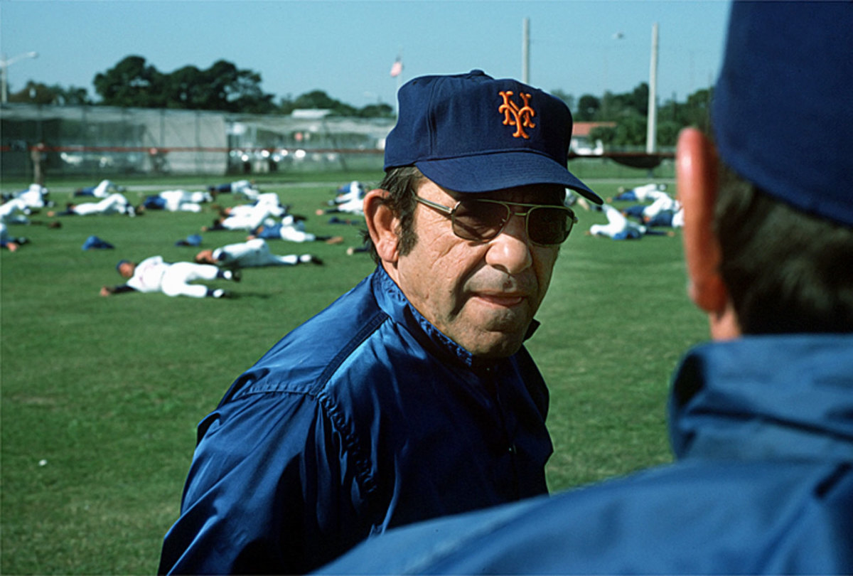 1975-yogi-berra-079010432.jpg