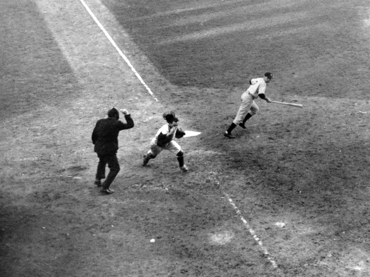 1941-World-Series-Game-4-Mickey-Owen-Tommy-Henrich_0.jpg