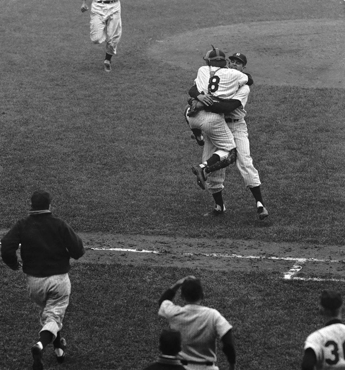 1956-World-Series-Game-5-Don-Larsen-Yogi-Berra_0.jpg