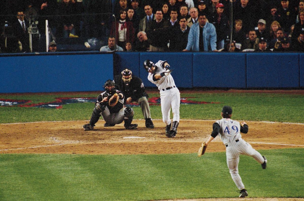 2001-World-Series-Game-4-Derek-Jeter-001241858_0.jpg