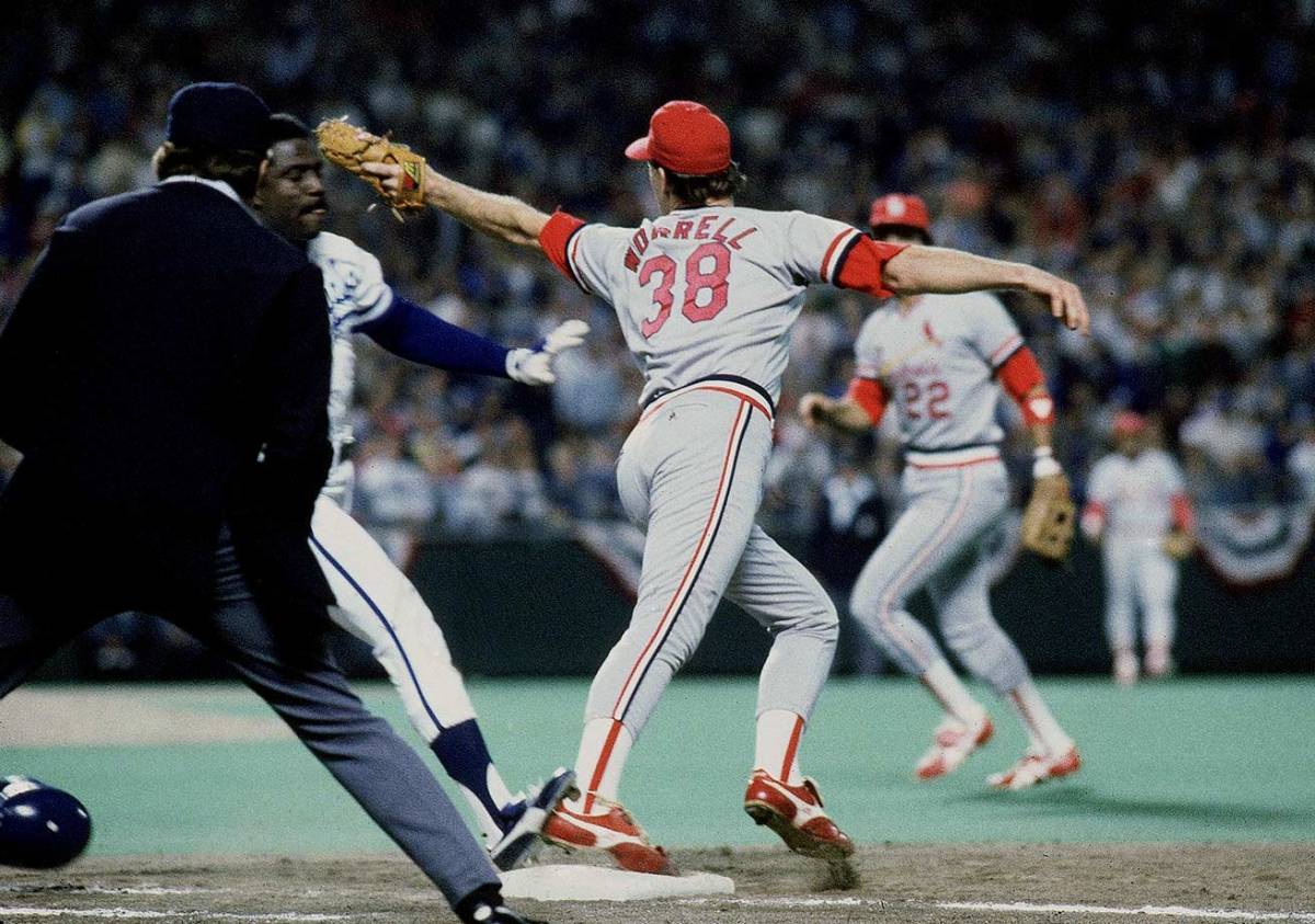 1985-World-Series-Game-6-Todd-Worrell-Jorge-Orta-005153367_0.jpg