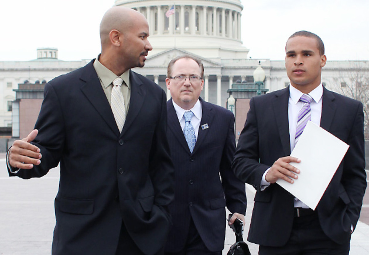 ramogi-huma-kain-colter-capa-northwestern-football-players-union-nlrb-ruling.jpg