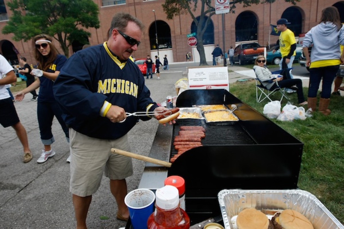 heart-of-darkness-ii-no-country-for-michigan-men-tailgate.jpg