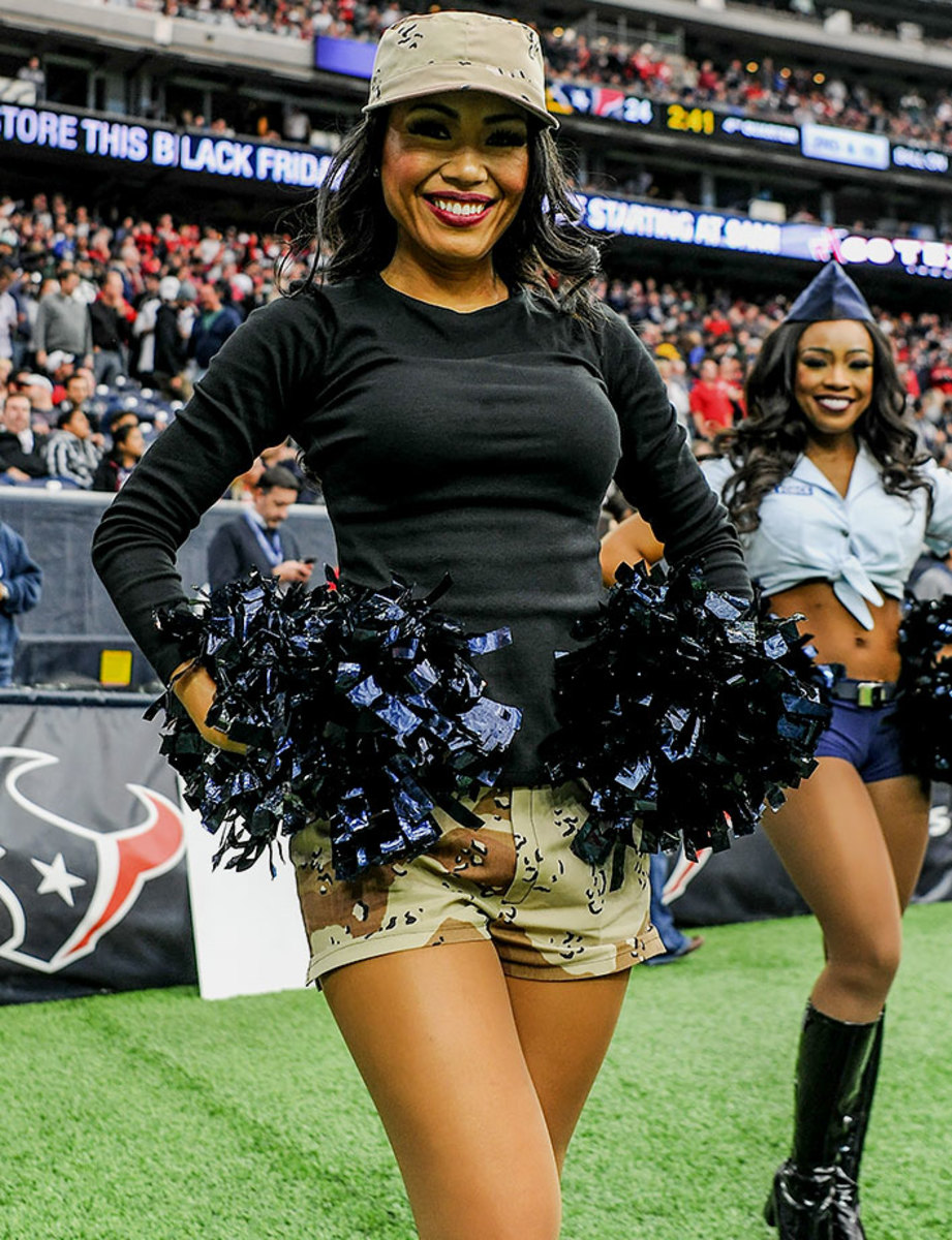 Houston-Texans-cheerleaders-DEL151121_Jets_vs_Texans_-158.jpg