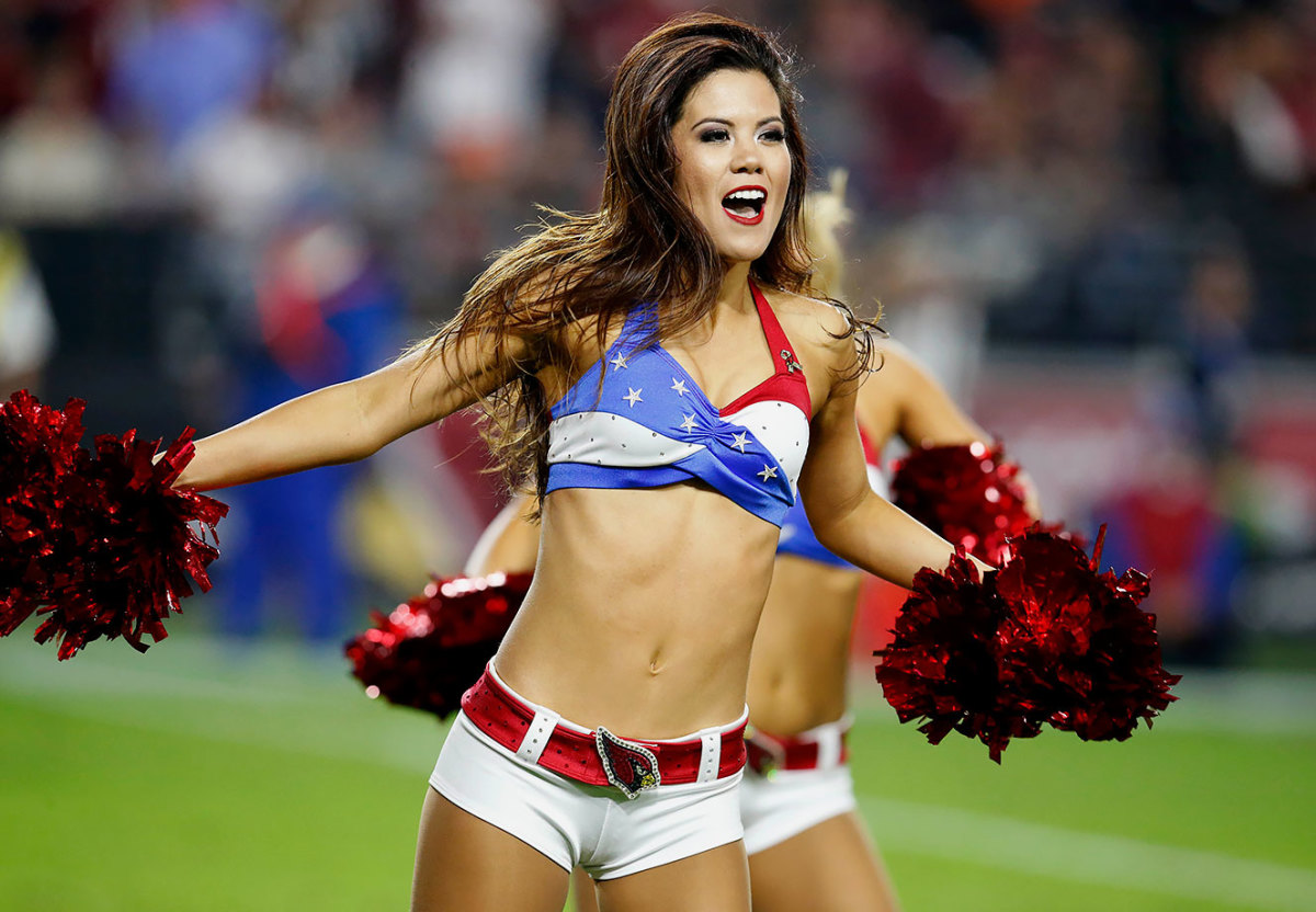 Arizona-Cardinals-cheerleaders-AP_254370126463.jpg