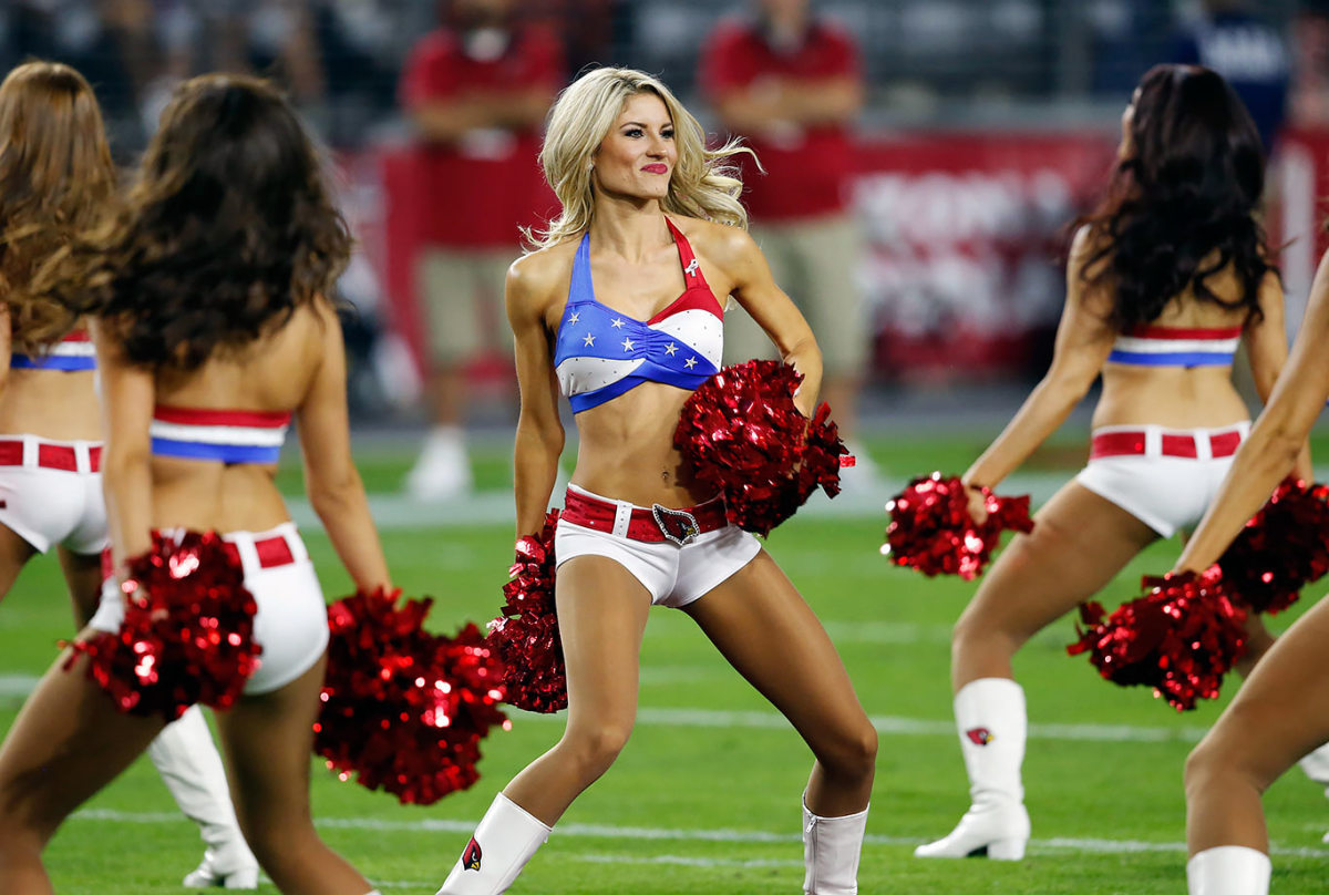 Arizona-Cardinals-cheerleaders-AP_36161324443.jpg
