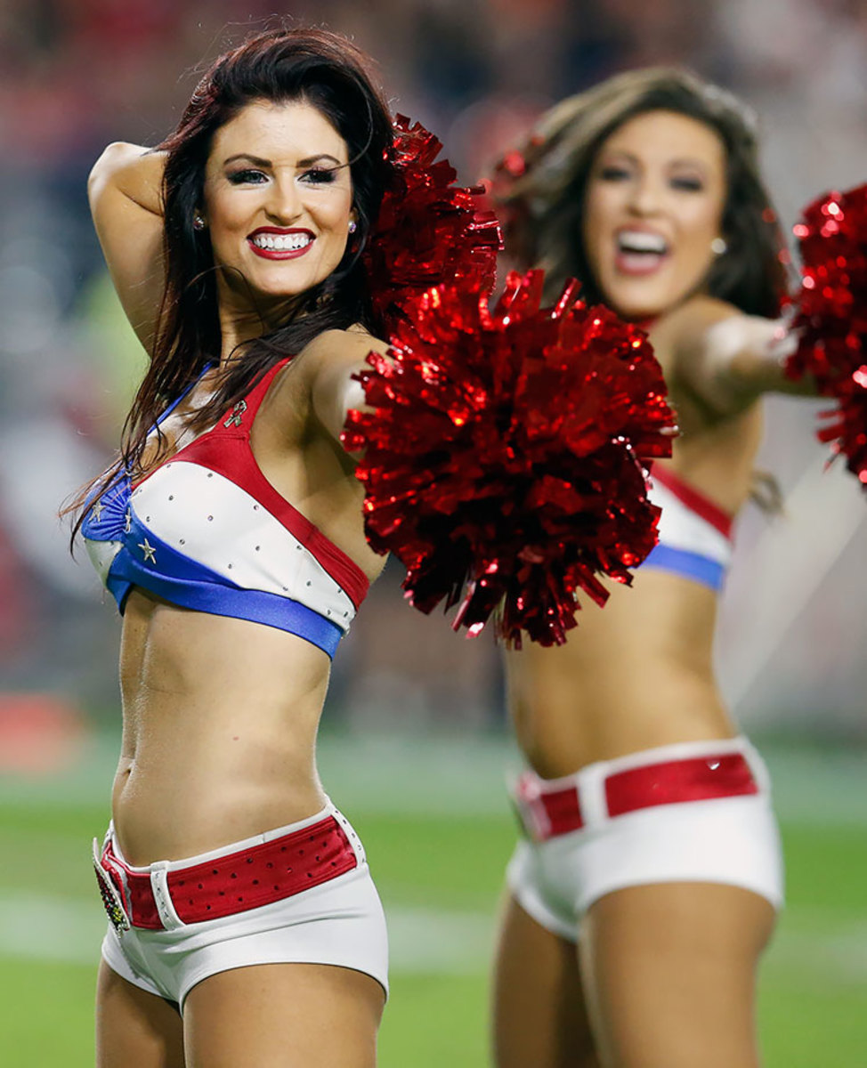 Arizona-Cardinals-cheerleaders-AP_742880198520.jpg