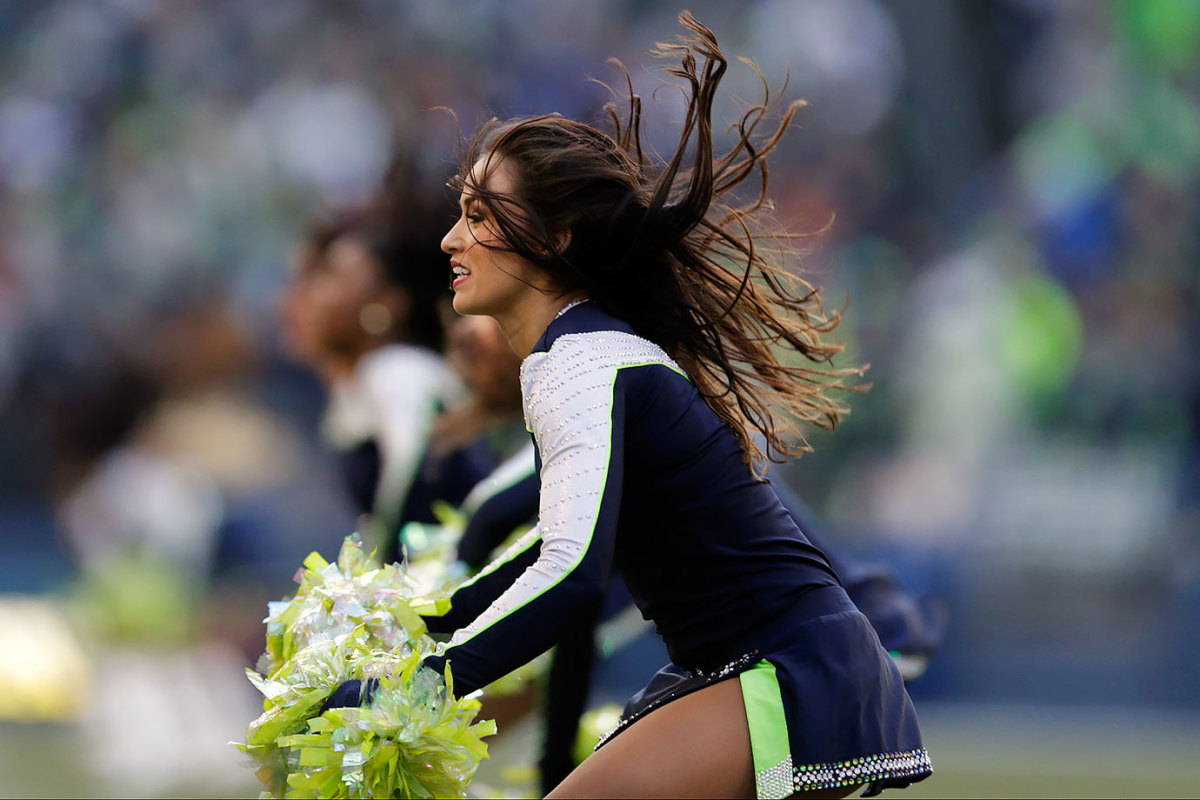Seattle-Seahawks-Sea-Gals-cheerleaders-AP_972259763725.jpg