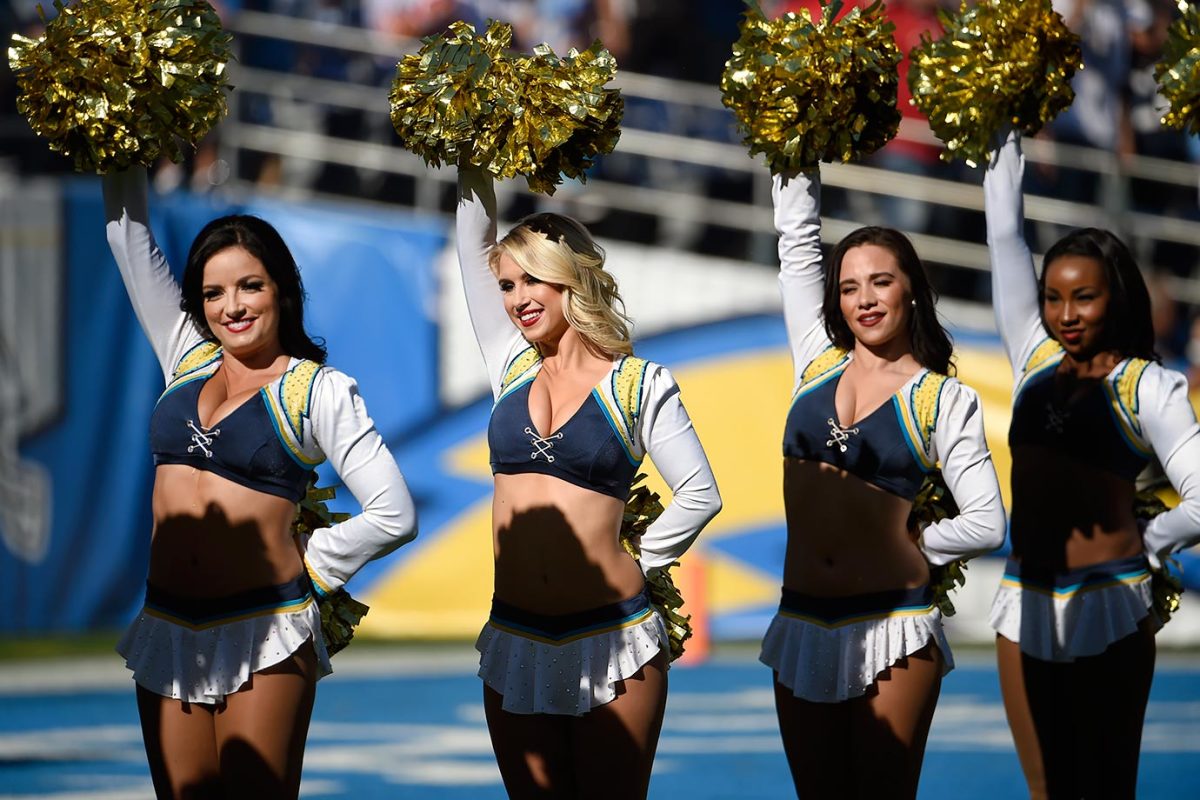 San-Diego-Chargers-Charger-Girls-cheerleaders-AP_1651848568.jpg