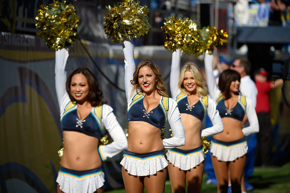 San-Diego-Chargers-Charger-Girls-cheerleaders-AP_448230894093.jpg