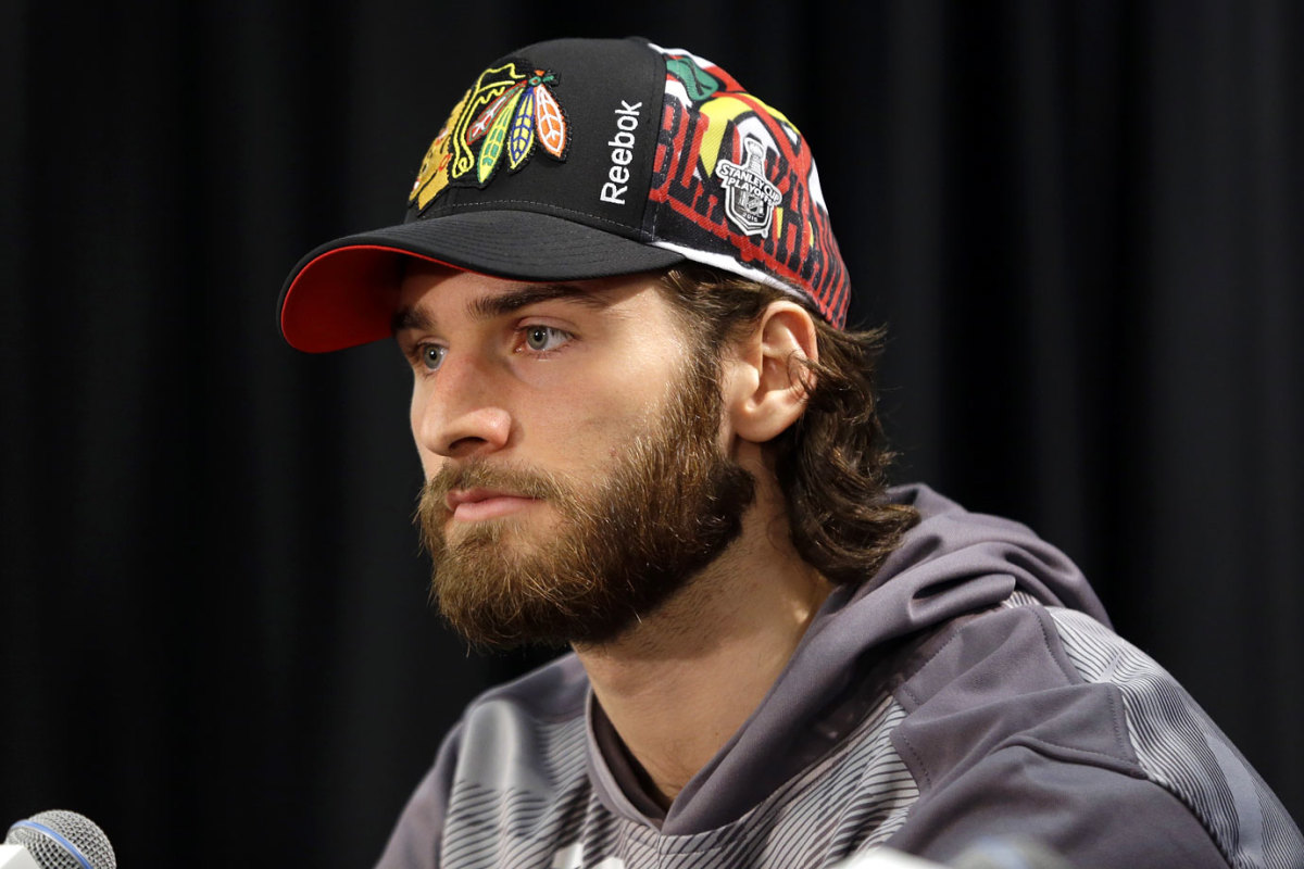 Brandon-Saad-beard.jpg