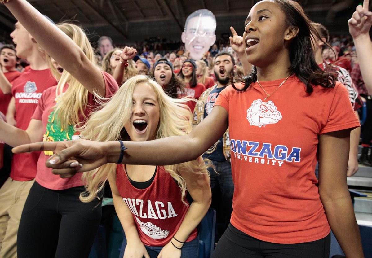 gonzaga-fans-501168304_master.jpg