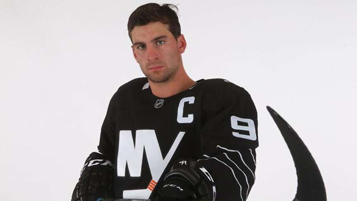 New York Islanders Jerseys in New York Islanders Team Shop 