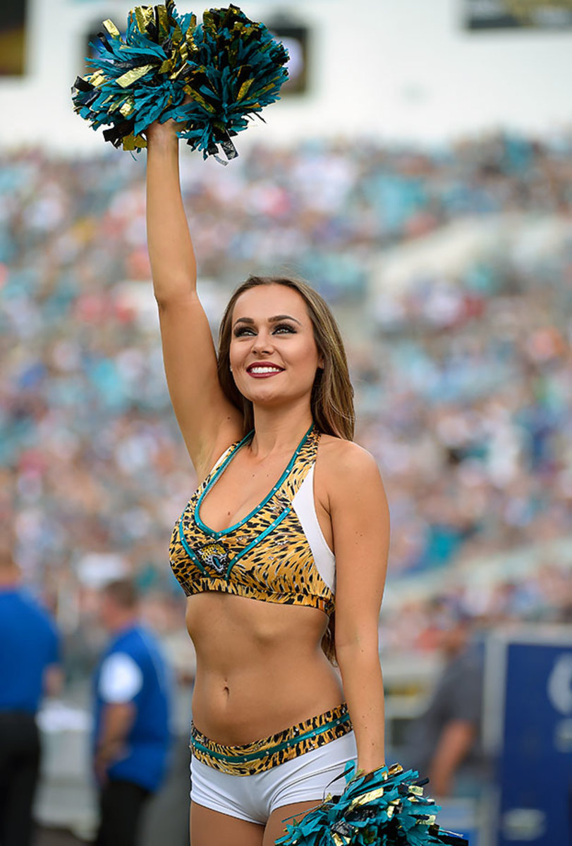Jacksonville-Jaguars-ROAR-cheerleaders-AP_843332848340.jpg