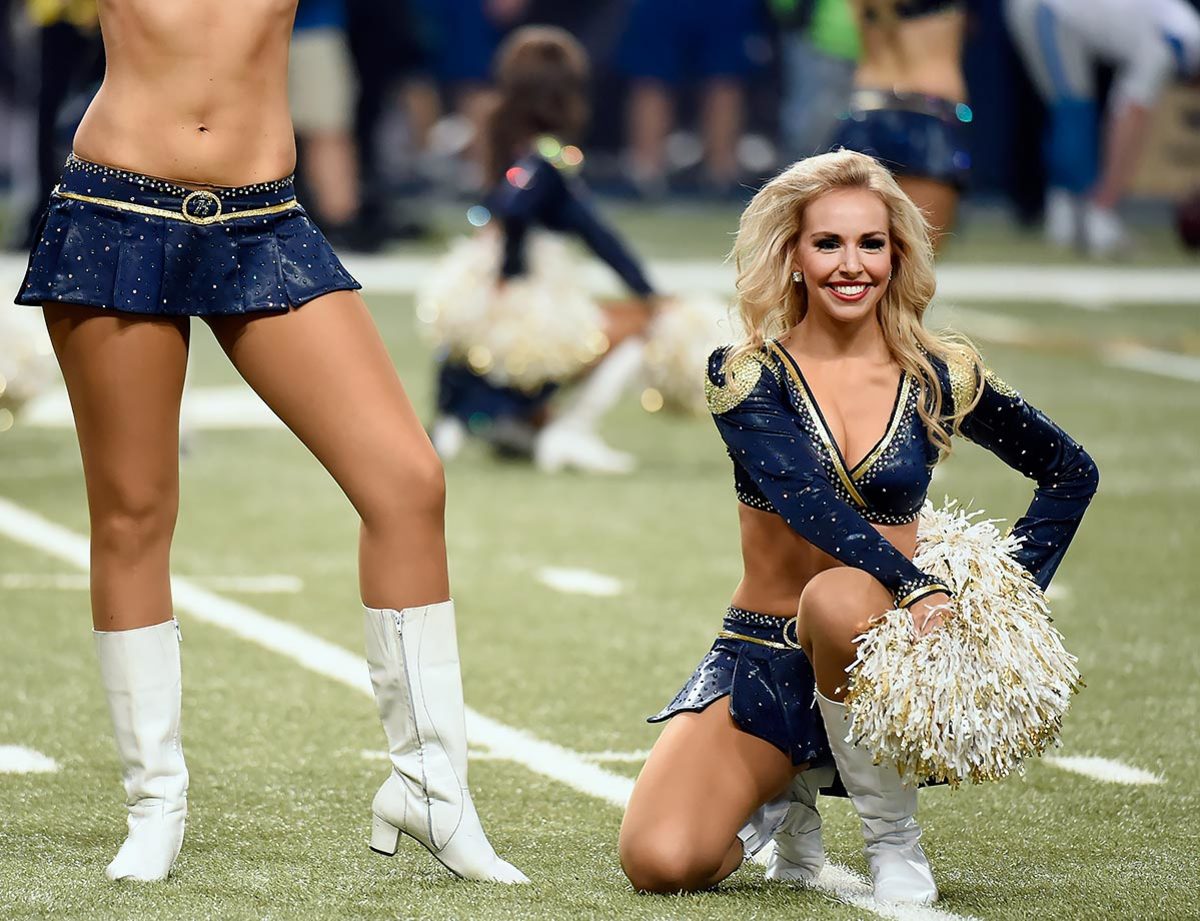 St-Louis-Rams-cheerleaders-AP_668575664852.jpg
