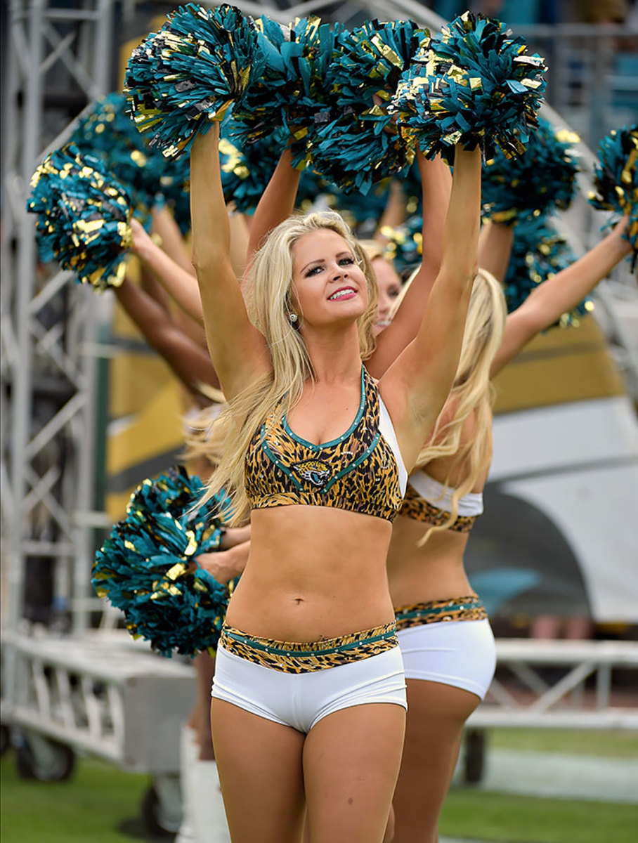 Jacksonville-Jaguars-ROAR-cheerleaders-AP_968219710931.jpg